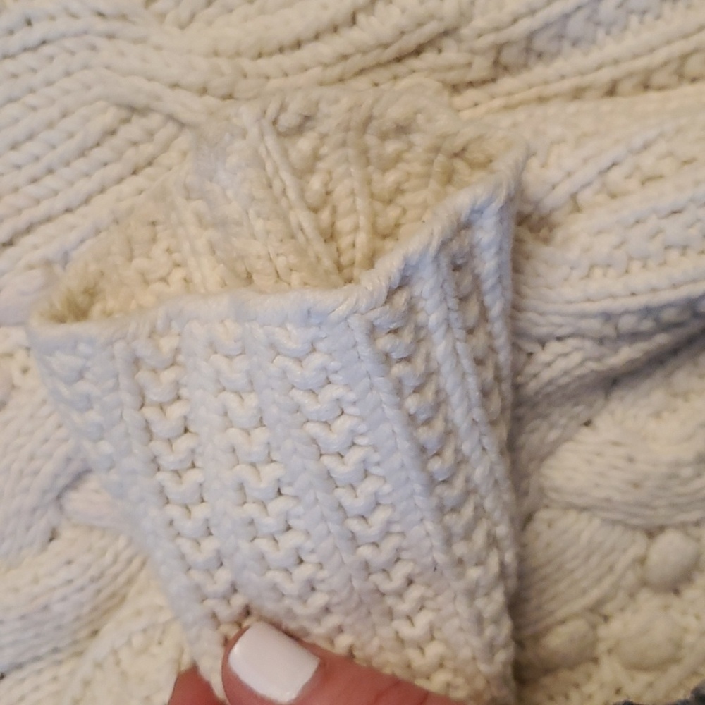 Chunky Sweater - Picture 3 of 3
